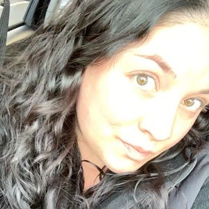 Meet your Posher, Renee